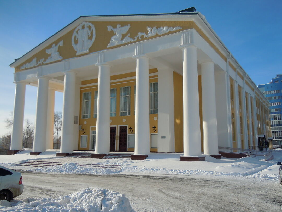 Драматический театр саранск фото