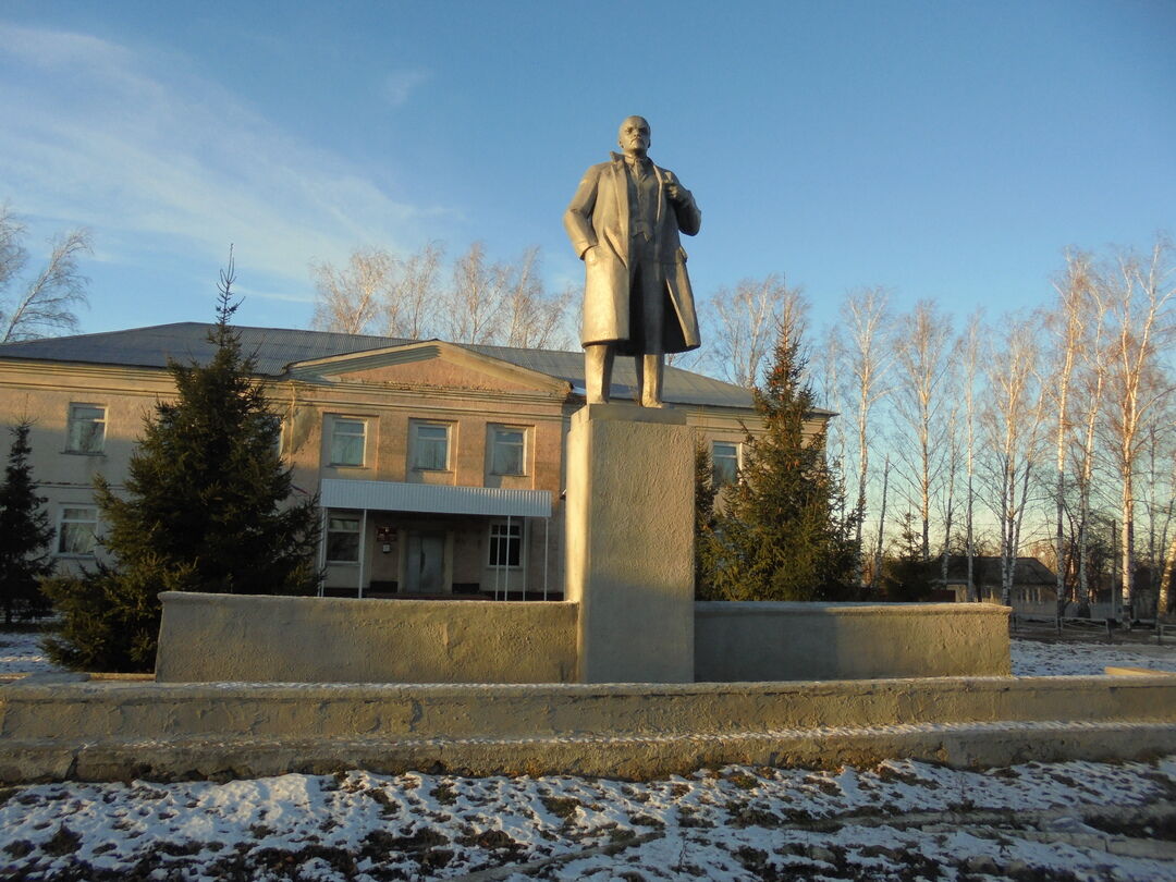 Памятник В.И.Ленину, Республика Мордовия, Большеигнатовский район, с. Большое  Игнатово