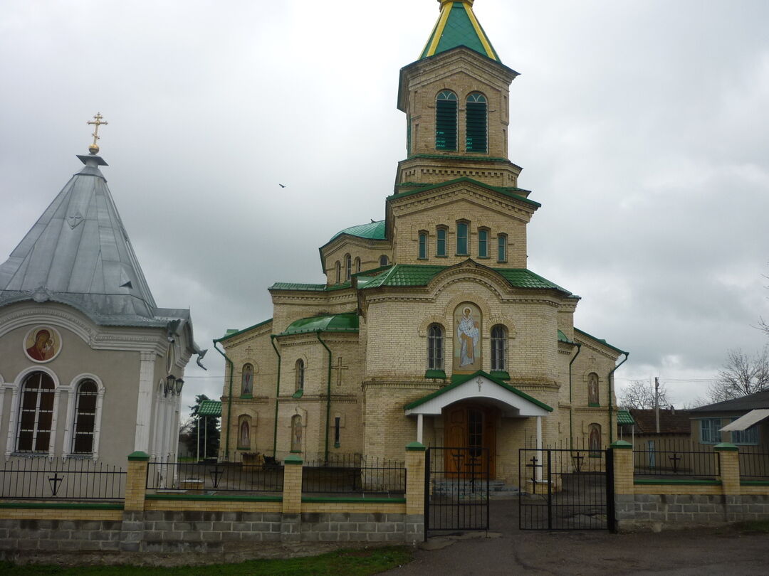 Николаевская церковь. Свято-Николаевский храм (Кировский район Донецка). Ст. Воровсколесская Николаевская Церковь. Николаевская Церковь ст. Новопокровская). Свято-Николаевский храм Днепр.