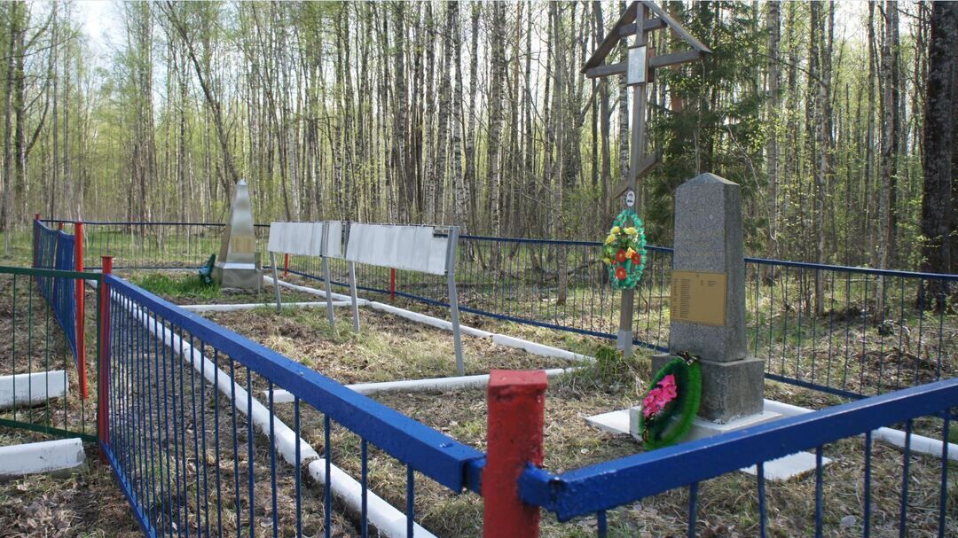 Братская могила советских воинов, погибших в годы Великой Отечественной войны