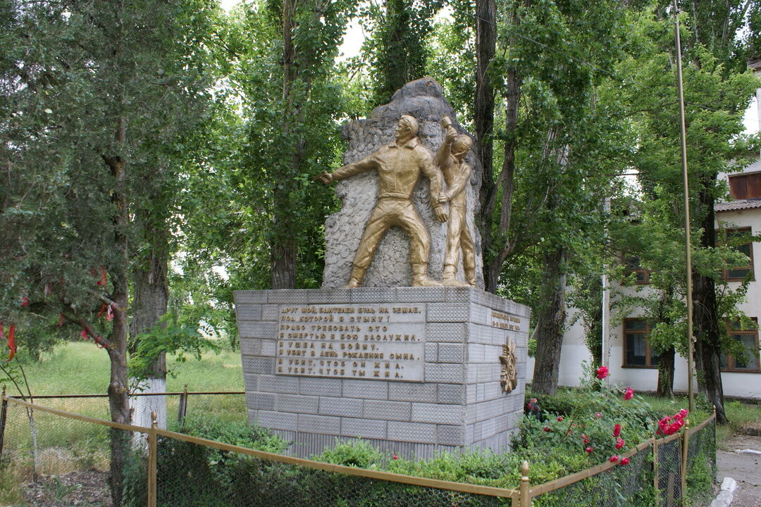 Село мур. Село Муромское Белогорский район. Муромская школа Белогорский район Крым. Село Муромское Белогорский район Крым. Муромское сельское поселение Белогорский район Республика Крым.