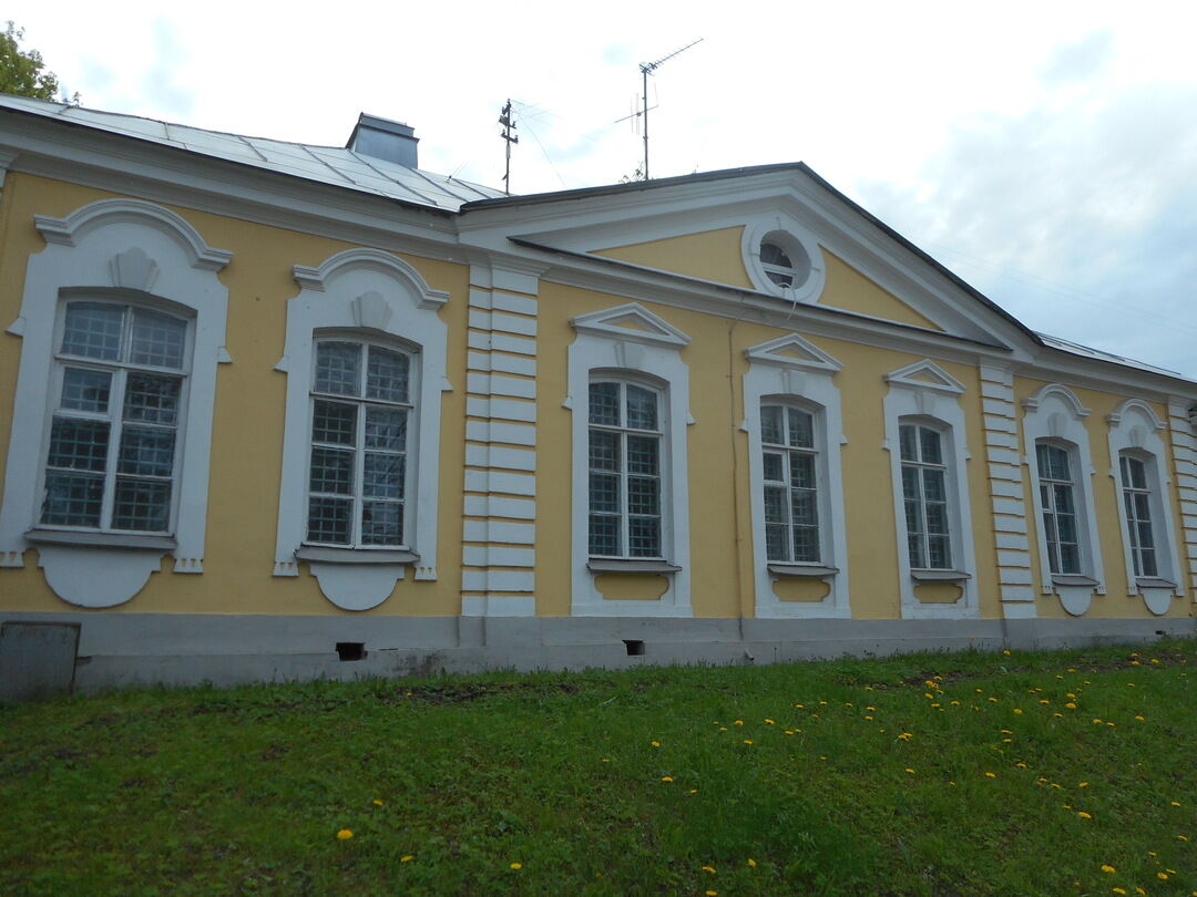 Мебель в городе ломоносов