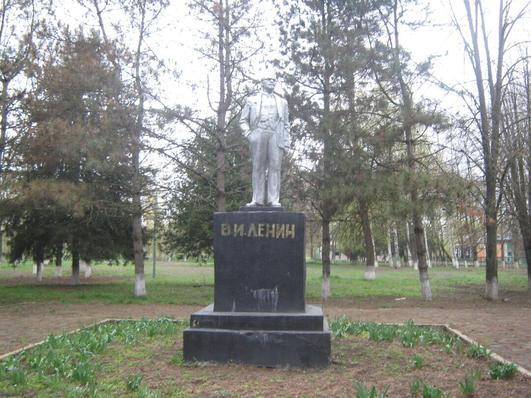 Погода в новогражданской. Станица Новогражданская Краснодарский край. Новогражданская Выселковский район. Ленина Выселковский район. Памятник культуры в Выселковском районе.