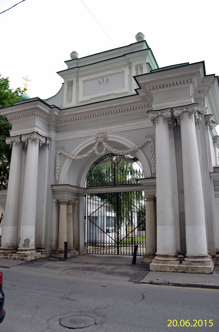 Арбатские ворота москва фото