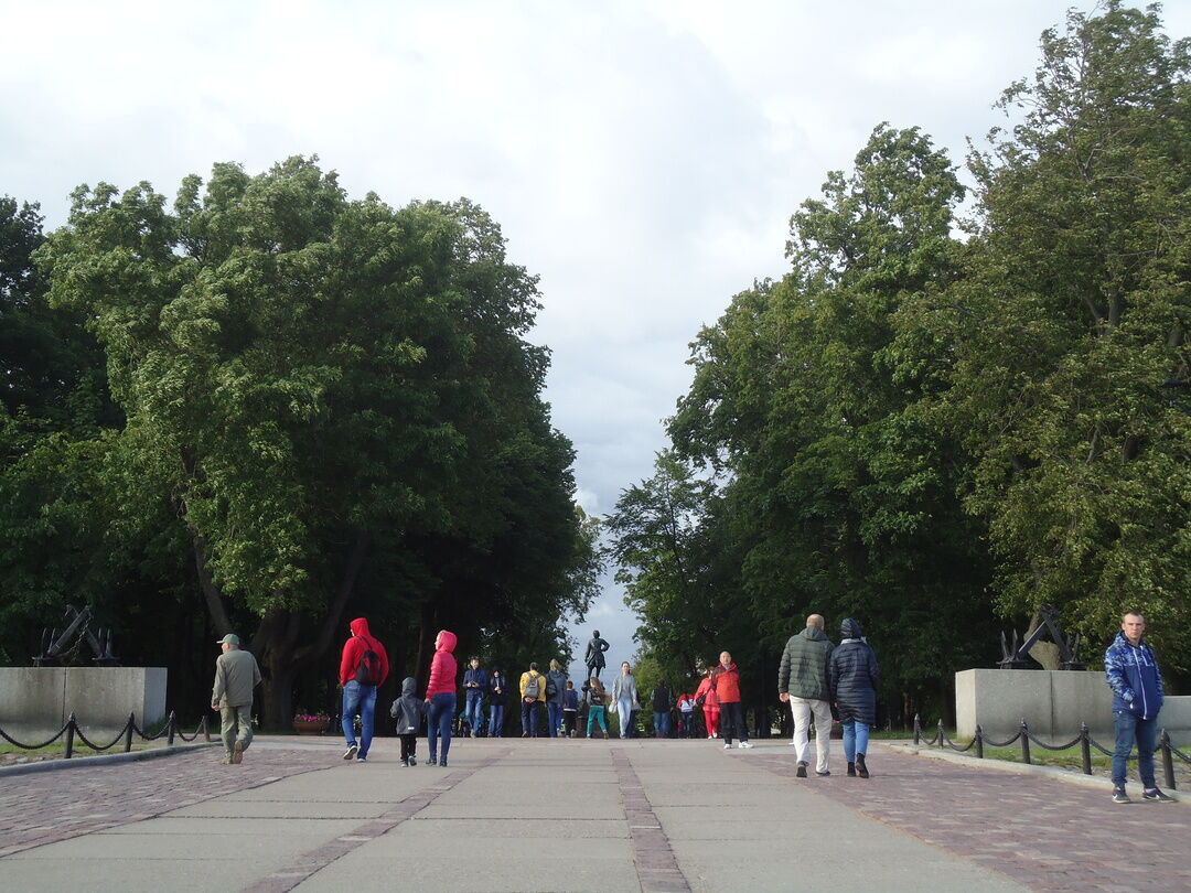 Петровский парк в кронштадте фото