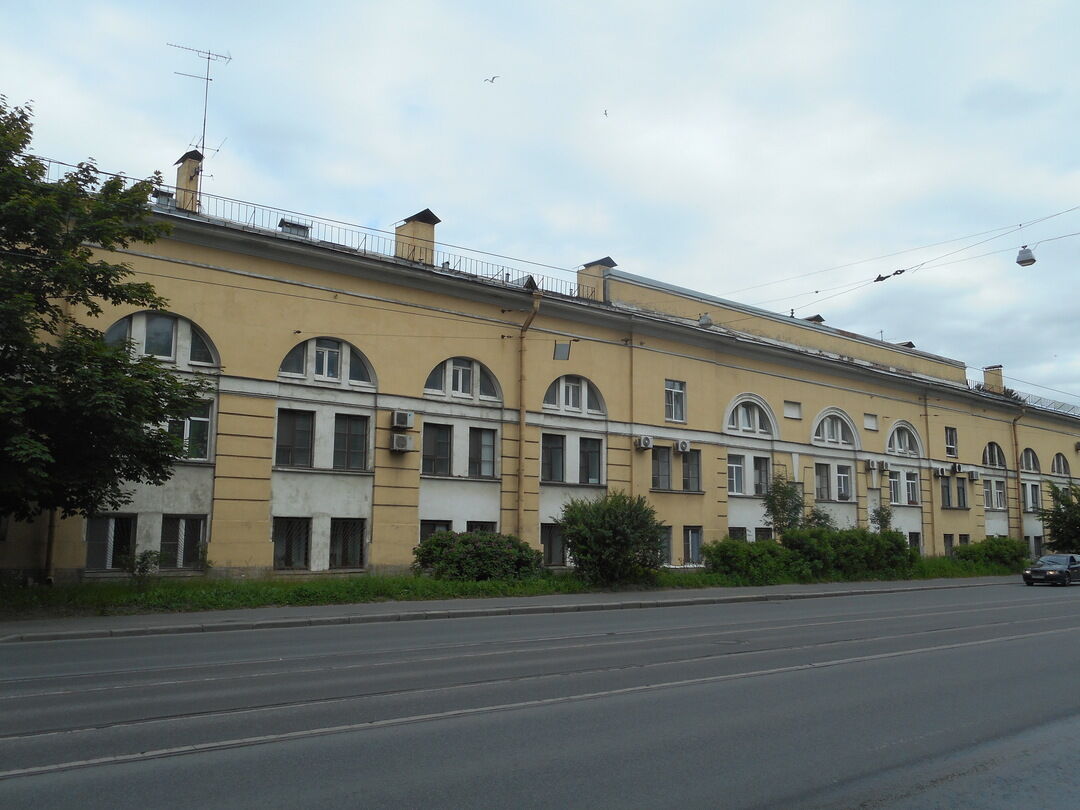 Здание склада, Санкт-Петербург, Обуховской обороны пр,28