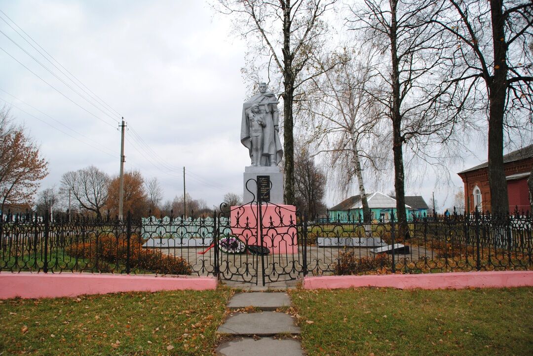 Воинское сельское поселение. Село новый Ропск Климовского района Брянской области. Новый Ропск Климовского района. Новый Ропск Климовского района Брянской. Новый Ропск памятник.