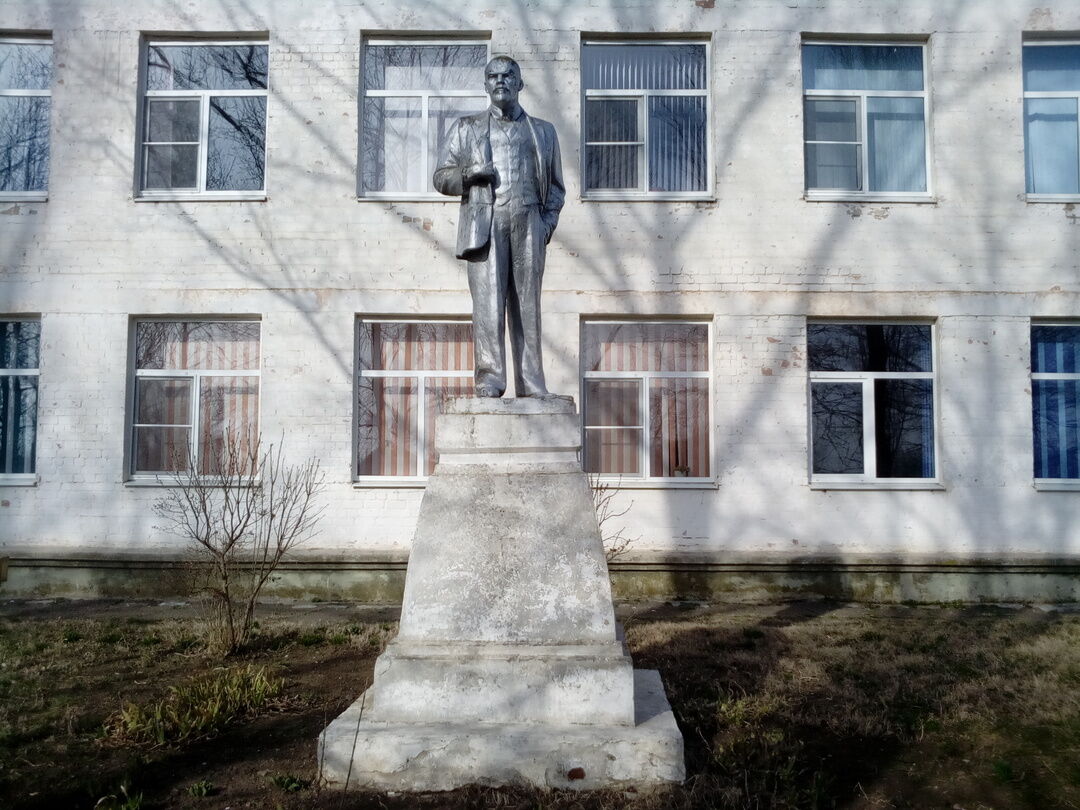 Погода в геймановской краснодарского. Станица Геймановская. Геймановская Краснодарский край Тбилисский район. Станица Геймановская школа 16. Памятник Фрунзе Геймановская.