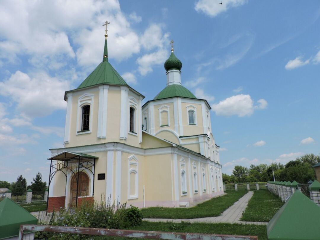 Малиновое орловская область. Малиново Краснозоренского района Церковь. Краснозоренский район Орловской области. Малиново Орловская область Краснозоренский. Церковь Вознесения Господня малиново.