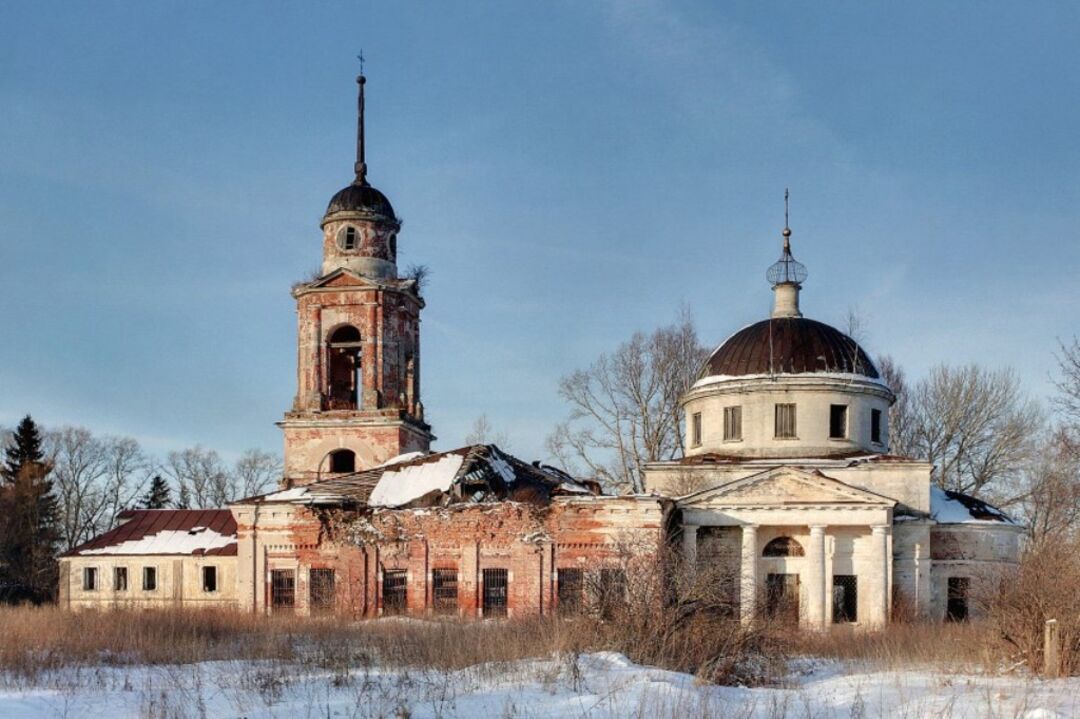 Глебово храм. Село Глебово Старицкий район. Храм в Глебово Старицкий район. Богоявленская Церковь Старица Тверская. Глебово Старицкий район Тверской области.