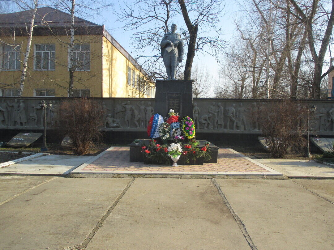 Погода ст староджерелиевская. Станица Староджерелиевская Краснодарский край. Братская могила Красноармейский район. Братская могила села солёного Краснодарский край. Достопримечательности станицы Староджерелиевская.