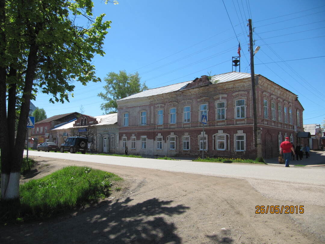 Усадьба купца П.Т. Винокурова, Пермский край, Оханский муниципальный район,  г. Оханск, ул. Первомайская, д. 23, 23/1, 23/2, 23/3, 2