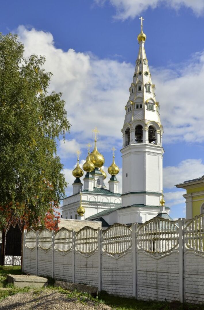 Приволжск татарстан. Храм Приволжск Ивановская область. Приволжск Церковь Николая Чудотворца.