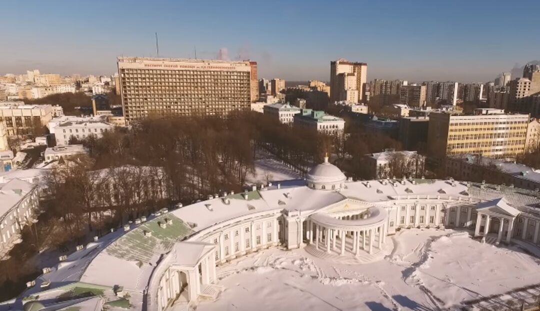 Склифосовского больница. НИИ Склифосовского Москва. Больница НИИ Склифосовского. Здание НИИ Склифосовского. Склифосовский здание больницы.