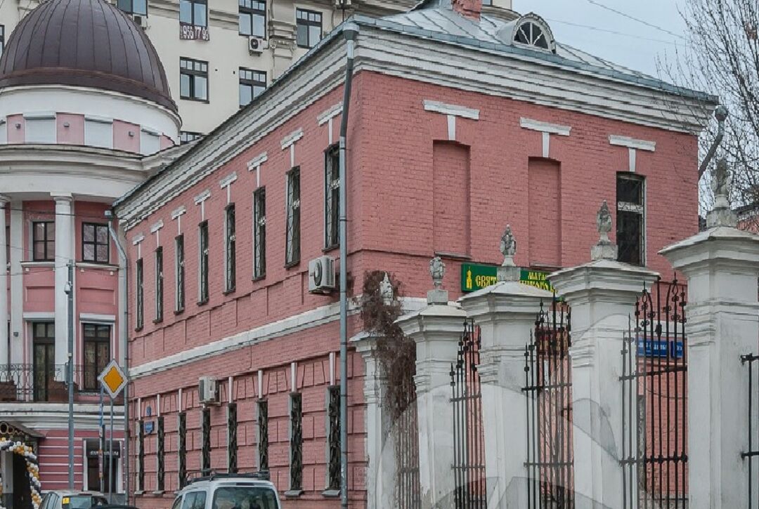 Б ордынка д 16 4. Особняк Морозова в Шелапутинском переулке. Ермаковская богадельня на Мясницкой. Барыковский переулок богадельня. Богадельня Голофтеева.