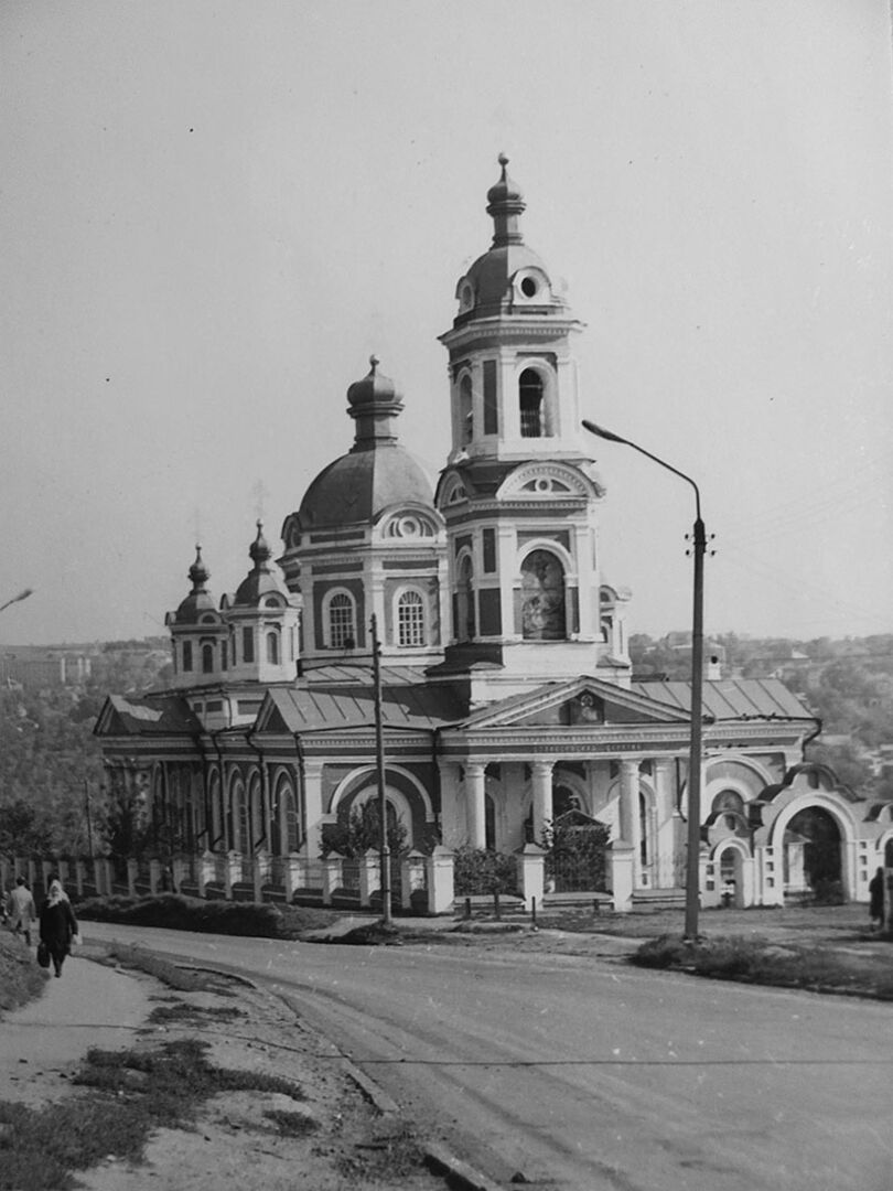 Белый город курск. Вознесенский храм Курск. Вознесенский храм в Курске на ул. Запольной. Вознесенская Церковь верхняя Казацкая Курск. Улица Запольная Курск храм Вознесения.