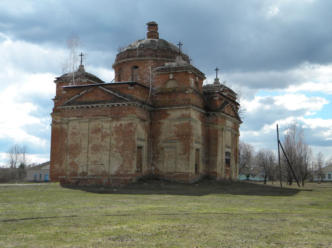 Орловская область село покровское. Церковь в Алексеевке Орловской области. Алексеевка Орловская область Покровский район. Покровская Церковь Орловская обл. Храм в селе Алексеевка Покровский район Орловская область.