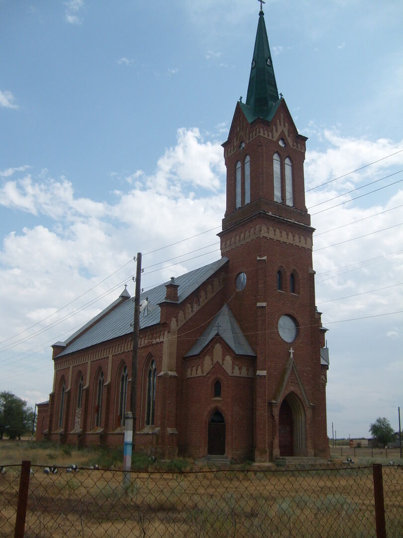 Католическая церковь в волгограде фото