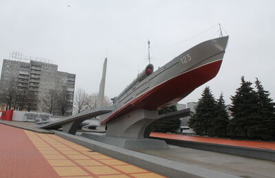 Памятный знак морякам-балтийцам