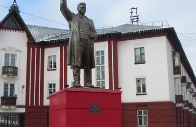 Скульптурный монумент С.М.Кирову в г. Инте