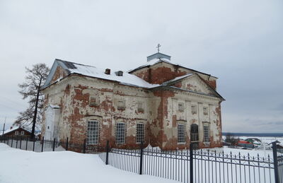 Здание бывшей каменной церкви в с.Сизябск Ижемского района