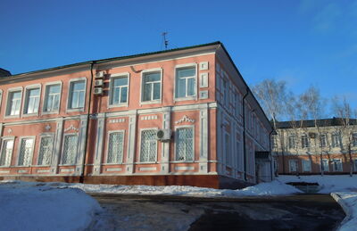 Памятник архитектуры XIX в., бывшее первое мещанское городское училище