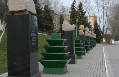 Мемориальный скульптурный комплекс, посвященным знатным землякам Мордовии